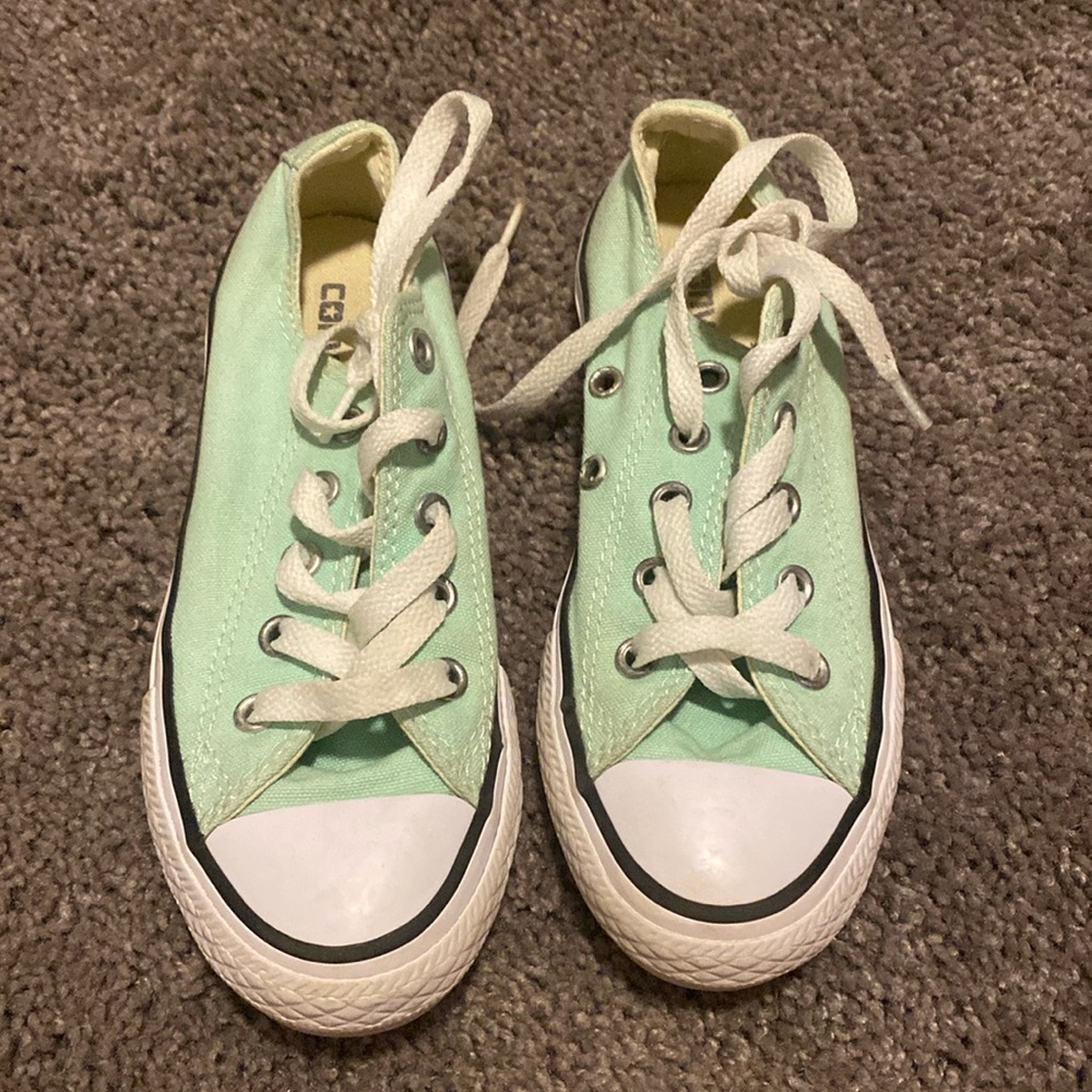 Size 12 Converse mint color. Used but great condition!
